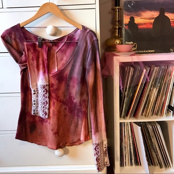 Free People We the Free Tie Dyed waffle Thermal with Embroidered Sleeves Size L - Picture 1 of 8